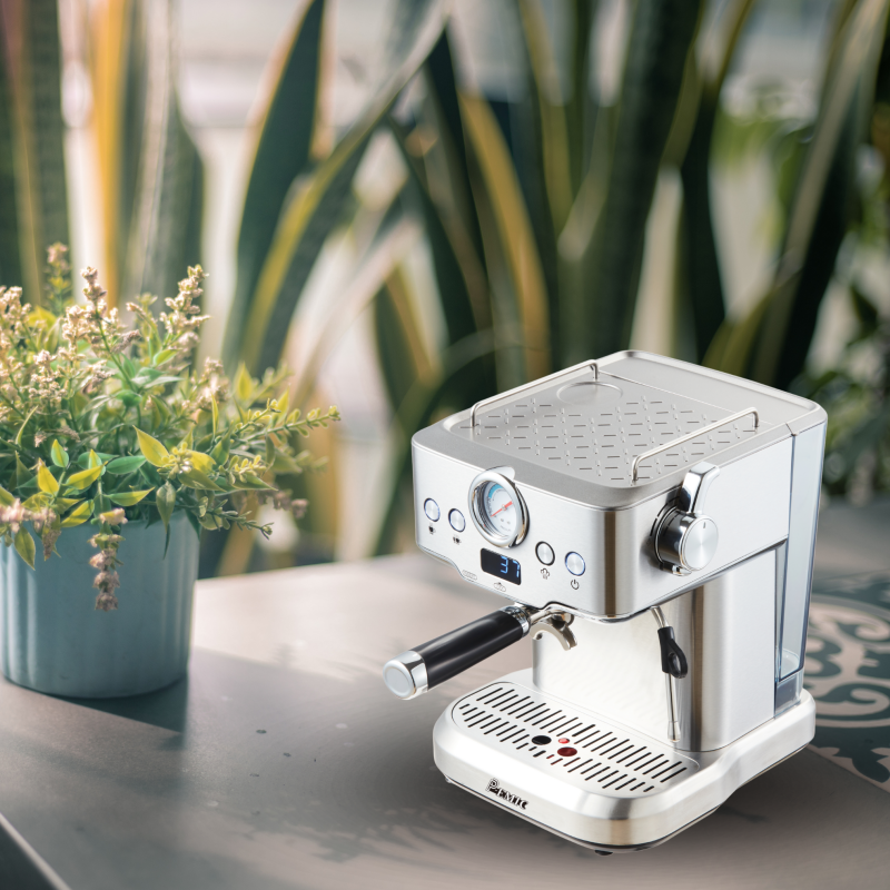 So Sánh Máy Pha Cà Phê P-EMIC Và Các Thương Hiệu Phổ Biến Khác – Đâu Là Lựa Chọn Tốt Nhất? 2 máy pha cà phê
